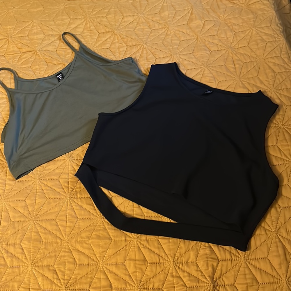 2 piece lot SHEIN Curve 2XL Black Sleeveless Crop Top with cut out & green strap
